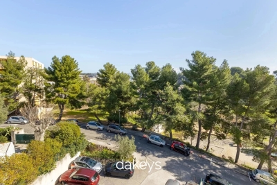 Appartement à vendre à MARSEILLE 12EME Couronne Ouest partie nord - 3 pièces - 60 m² 