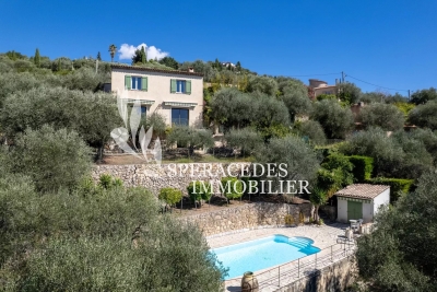 House for sale in CABRIS  - 5 rooms - 135 m² 