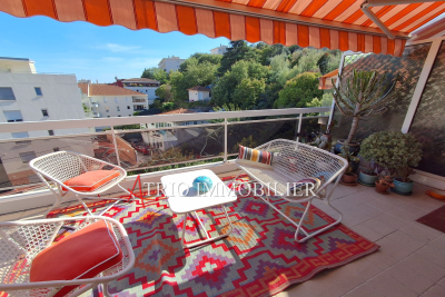 Appartement à vendre à CAGNES-SUR-MER Le Roc Fleuri-Capitou (Jeanne d'Arc) - 3 pièces - 72 m² 