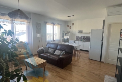 Appartement &agrave; louer &agrave; BÉZIERS  - 3 pi&egrave;ces - 70 m&sup2; 