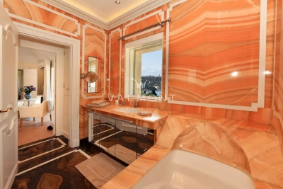 Villa à Antibes &agrave; louer à partir de 250 000 € / semaine, Photo 12