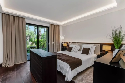 Villa à Saint-Tropez &agrave; louer à partir de 175 000 € / semaine, Photo 19