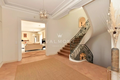 Villa à Antibes &agrave; louer à partir de 250 000 € / semaine, Photo 5