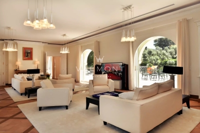 Villa à Antibes &agrave; louer à partir de 250 000 € / semaine, Photo 7