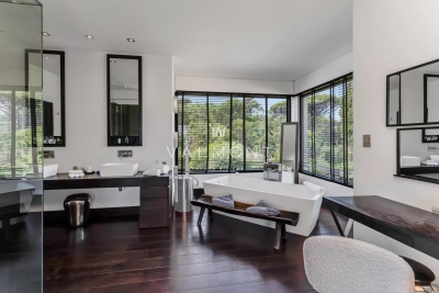 Villa à Saint-Tropez &agrave; louer à partir de 175 000 € / semaine, Photo 8