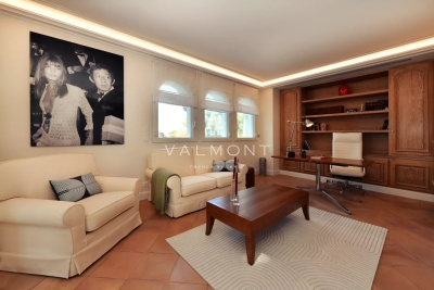 Villa à Antibes &agrave; louer à partir de 250 000 € / semaine, Photo 9