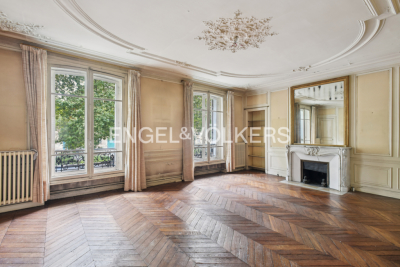 Appartement à vendre à PARIS 11EME Folie Mericourt - 7 pièces - 187 m² 
