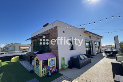 Appartement à vendre vue mer derniere etage cannes 