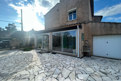 House for sale in COGOLIN  - 6 rooms - 176 m² 