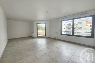 Appartement à louer à PARIS 15EME Saint-Vincent de Paul 5 - 3 pièces - 65 m² 
