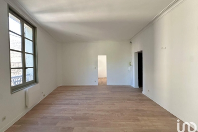 Appartement à vendre à UZÈS Saint-Florent-sur-Auzonnet - 2 pièces - 94 m² 