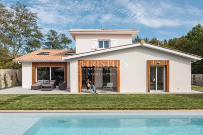 Maison &agrave; vendre &agrave; LÈGE-CAP-FERRET  - 8 pi&egrave;ces - 263 m&sup2; 