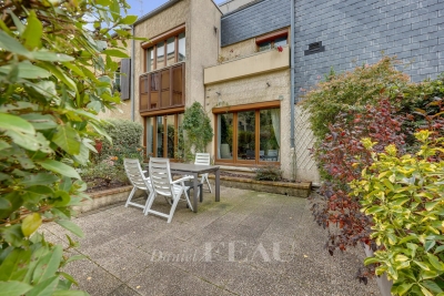 Maison à vendre à VERSAILLES  - 4 pièces - 150 m² 