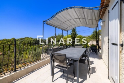 Maison à vendre à MARSEILLE 11EME La Jarre-Roy d'Espagne - 5 pièces - 174 m² 