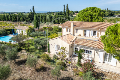 Maison &agrave; vendre &agrave; STE-CÉCILE-LES-VIGNES  - 7 pi&egrave;ces - 257 m&sup2; 