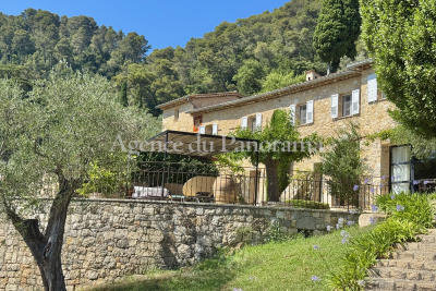 House for sale in CABRIS  - 7 rooms - 297 m² 