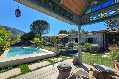 Maison à vendre à ST ANDRE DE CRUZIERES  - 8 pièces - 154 m² 