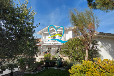 Maison à vendre à LÈGE-CAP-FERRET  - 6 pièces - 150 m² 