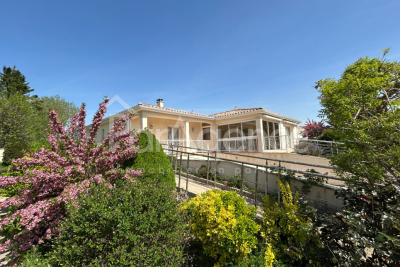 Maison &agrave; vendre &agrave; ST PALAIS SUR MER  - 5 pi&egrave;ces - 153 m&sup2; 