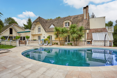 Maison à vendre à POMPONNE  - 11 pièces - 293 m² 