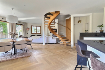 Maison à vendre à VERSONNEX  - 7 pièces - 200 m² 