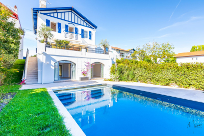 Maison à vendre à ST-JEAN-DE-LUZ  - 7 pièces - 195 m² 