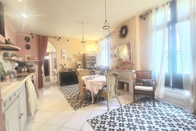 Maison à vendre à LIGNAN-SUR-ORB Beaulieu - 10 pièces - 224 m² 