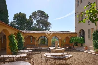 Villa à Fréjus &agrave; louer à partir de 28 500 € / semaine, Photo 5