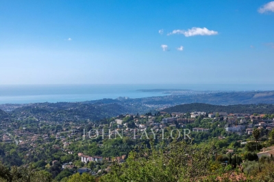 House for sale in VENCE  - 7 rooms - 200 m² 