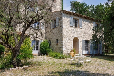 House for sale in LA COLLE-SUR-LOUP  - 6 rooms - 196 m² 