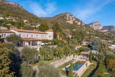 House for sale in VENCE  - 10 rooms - 600 m² 