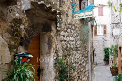 House for sale in ST-PAUL-DE-VENCE  - 3 rooms - 68 m² 