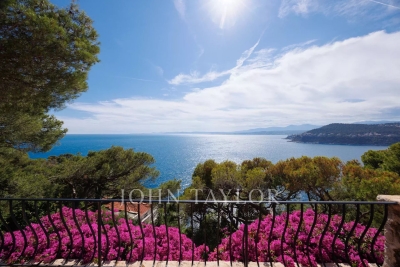 Maison à vendre à St-Jean-Cap-Ferrat   350 m² 