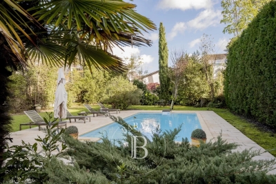 Maison à vendre à BORDEAUX Villa Primerose Parc Bor.-Cauderan 3 - 7 pièces - 242 m² 