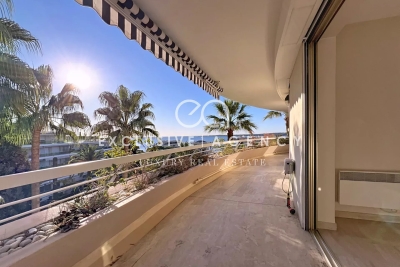 Appartement à vendre à CANNES Le Roc Fleuri-Capitou (Jeanne d'Arc) - 3 pièces - 63 m² 