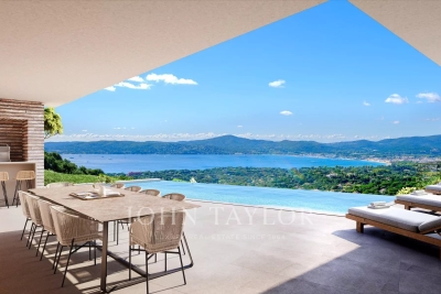 Maison à vendre à GRIMAUD  - 6 pièces - 385 m² 