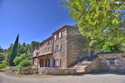 Maison &agrave; vendre &agrave; SEILLANS  - 8 pi&egrave;ces - 400 m&sup2; 
