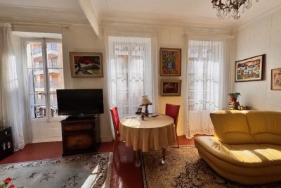 Appartement à vendre à MARSEILLE 6EME  - 3 pièces - 56 m² 