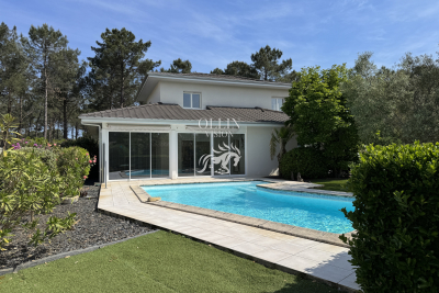 Maison à vendre à LANTON  - 9 pièces - 207 m² 