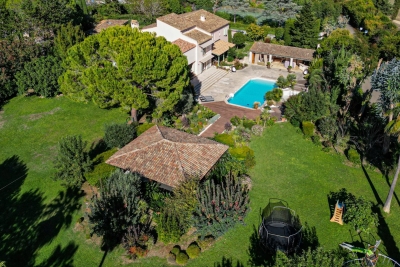 Maison à vendre à MOUGINS  - 13 pièces - 530 m² 