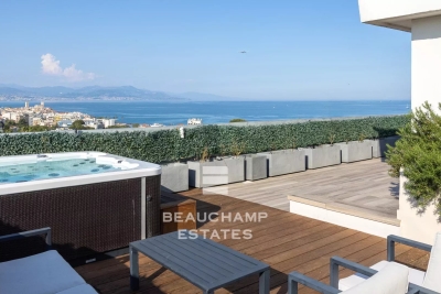 Appartement &agrave; vendre &agrave; ANTIBES  - 4 pi&egrave;ces - 143 m&sup2; 