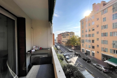 Appartement à vendre parking et terrasse nice