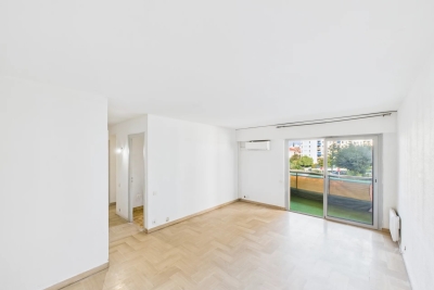 Appartement à vendre à JUAN-LES-PINS Villeneuve-d'Entraunes - 2 pièces - 49 m² 