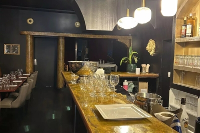 Commerce à vendre à MARSEILLE 1ER Longuillar - 2 pièces  