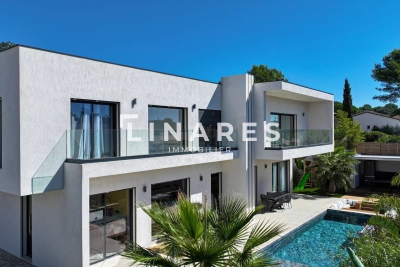 Maison &agrave; vendre &agrave; MARSEILLE 11EME Les Camoins - 5 pi&egrave;ces - 230 m&sup2; 