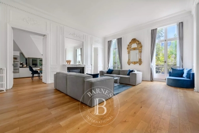 Appartement à vendre à PARIS 17EME Les Halles 5 - 6 pièces - 267 m² 