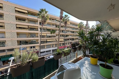 Appartement à vendre à CAGNES-SUR-MER Port Vauban - 2 pièces - 47 m² 