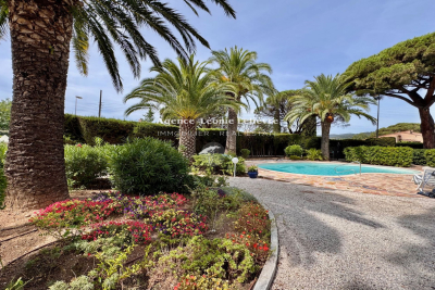 Maison à vendre à LES ISSAMBRES  - 8 pièces - 209 m² 