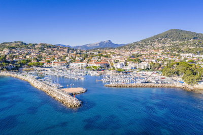 Apartment for sale in CARQUEIRANNE Hauteurs de Carqueiranne - 4 rooms - 74 m&sup2; 