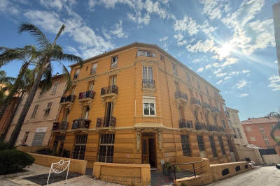 Appartement à vendre à BEAUSOLEIL Tenao Inferieur - 3 pièces - 73 m² 